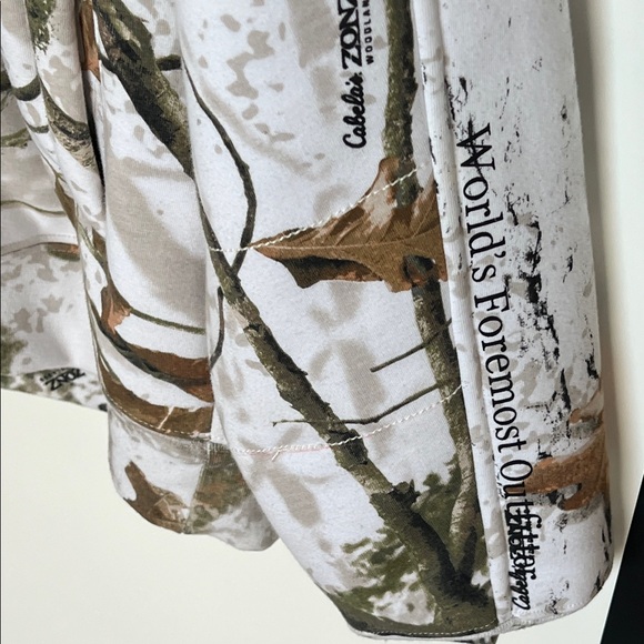 Cabela's Woodland Camo Full-Zip Jacket/Hoodie - Picture 4 of 10